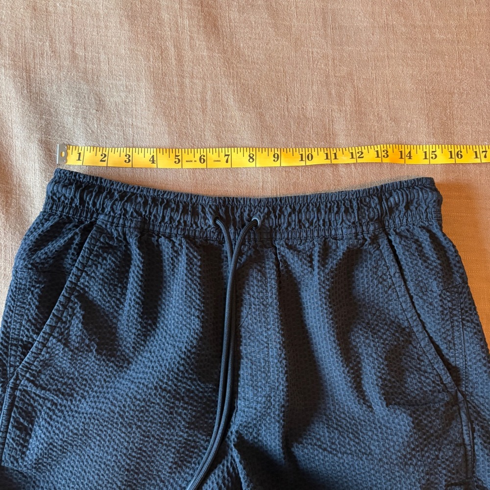 Nike Shorts Dri-FIT Seersucker Size M Waffle Texture Black Athleisure Gorpcore - Picture 6 of 7